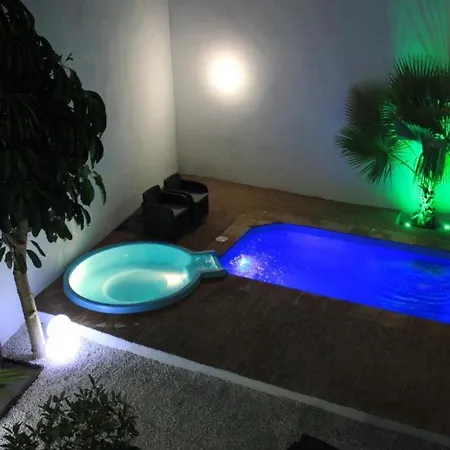 Casa Patio Palmeras 3 Y 4 Cordoue