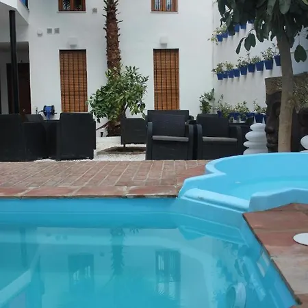 Casa Patio Palmeras 2 *